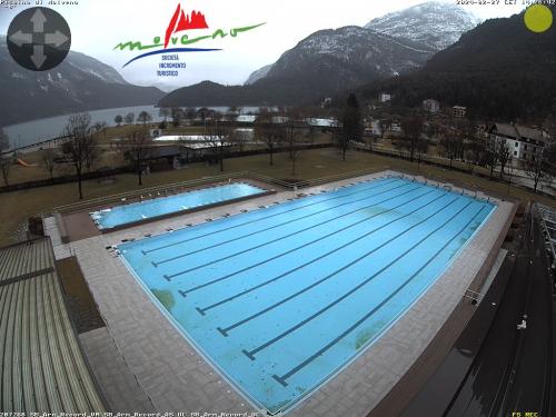 Webcam Paganella: Centro Piscine Molveno: piscina olimpionica